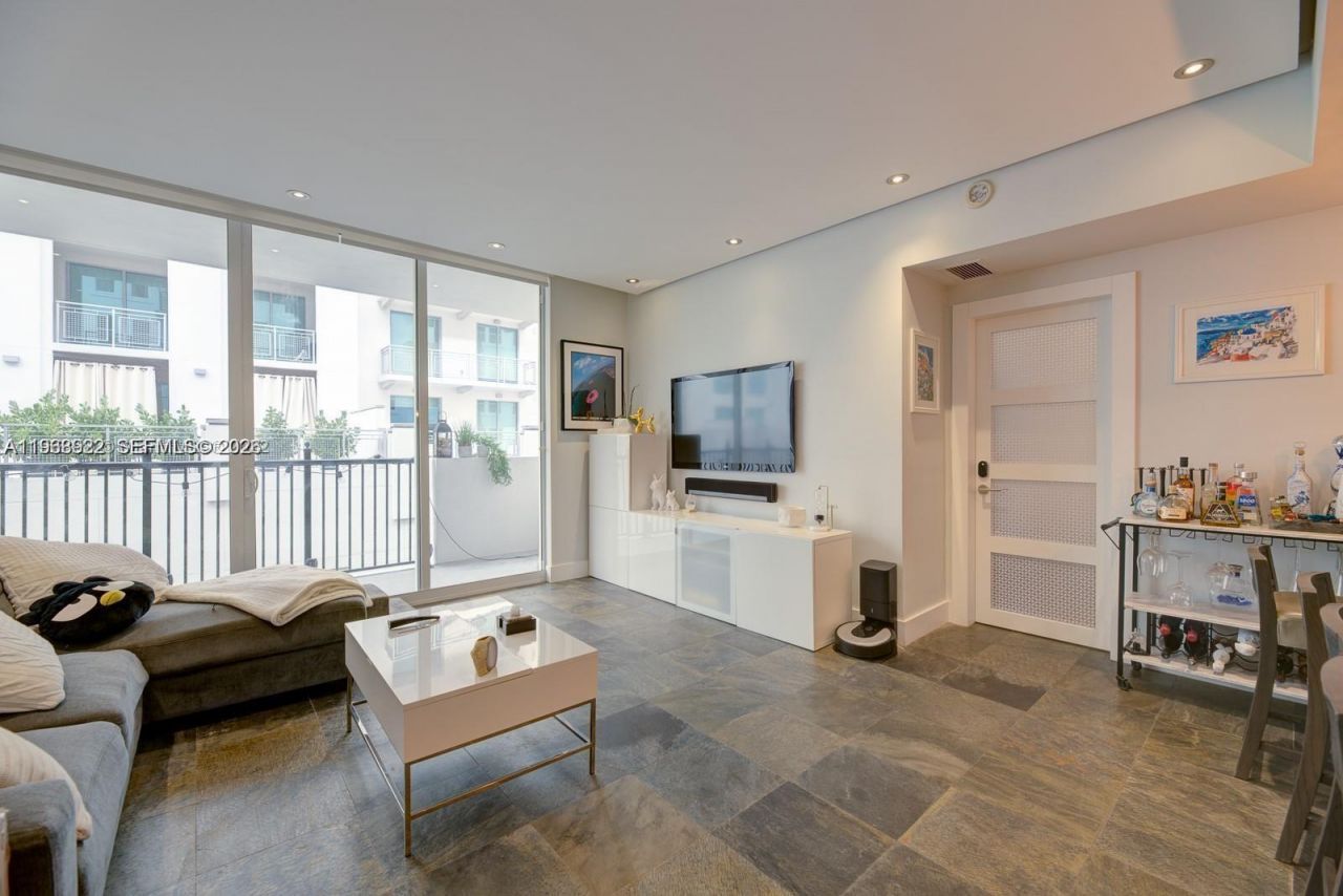 4100 Salzedo St, Unit 509, Coral Gables, FL 33146 Photo