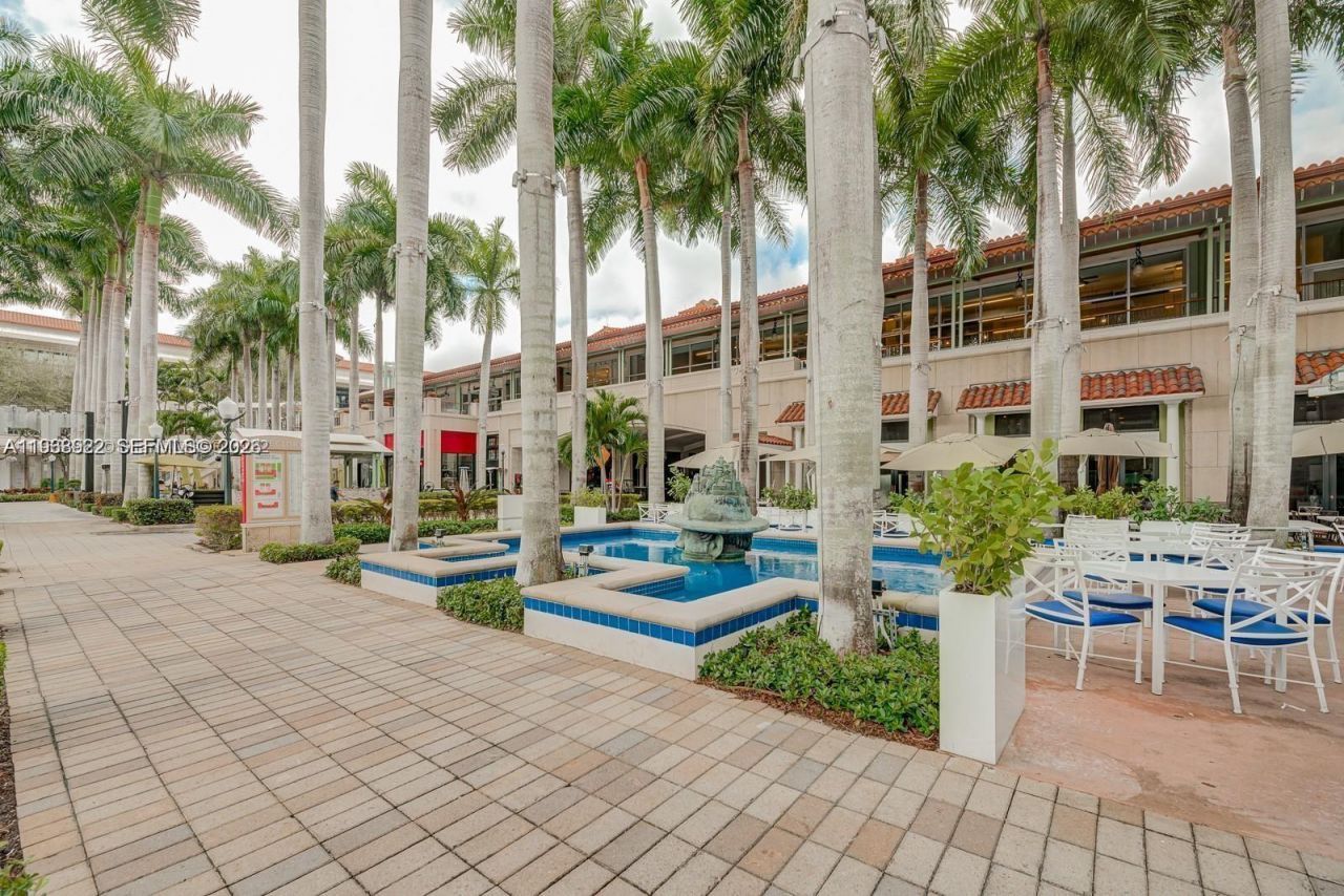 4100 Salzedo St, Unit 509, Coral Gables, FL 33146 Photo