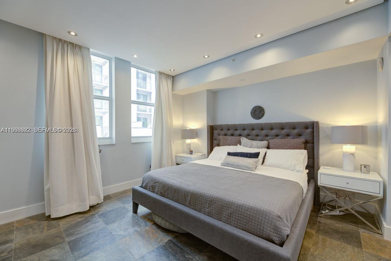 4100 Salzedo St, Unit 509, Coral Gables, FL 33146 Photo