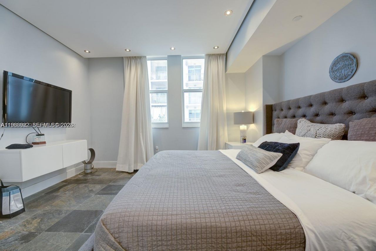 4100 Salzedo St, Unit 509, Coral Gables, FL 33146 Photo