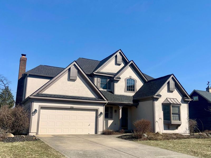 370 Beecher Road, Gahanna, OH 43230 Photo 2