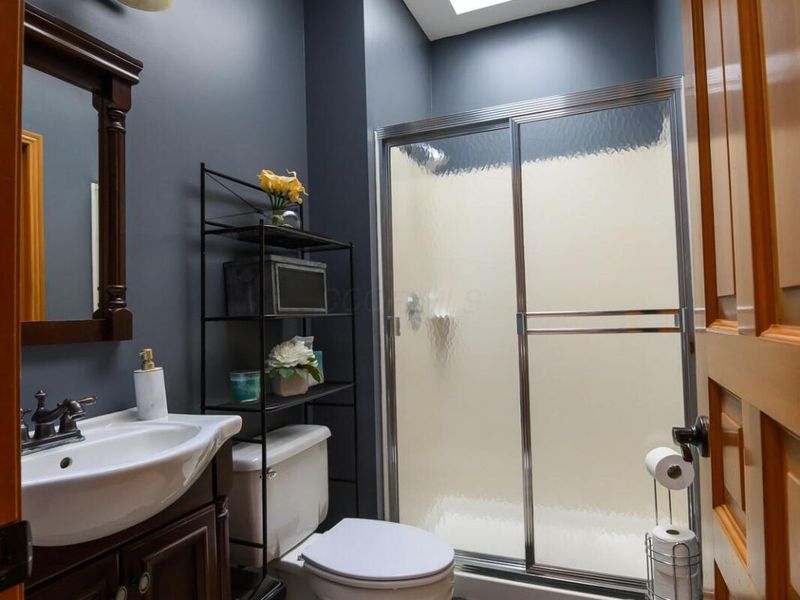 370 Beecher Road, Gahanna, OH 43230 Photo 22