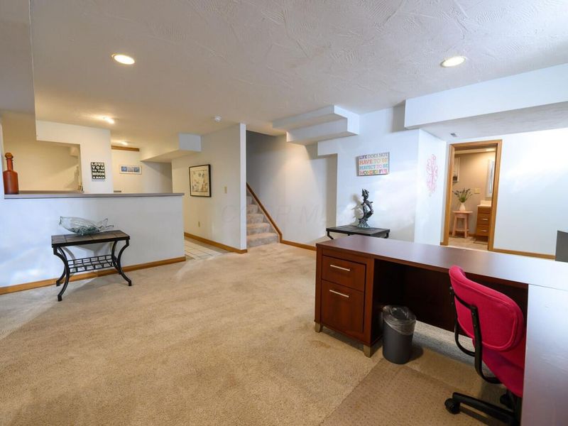 370 Beecher Road, Gahanna, OH 43230 Photo 30