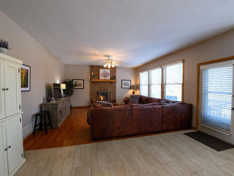 370 Beecher Road, Gahanna, OH 43230 Photo 7