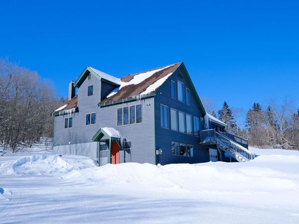 306 Hedgehog Hill Road N, Mount Holly, VT 05758