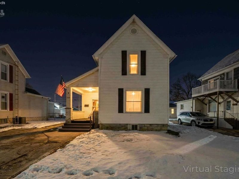 708 Rawson Avenue, Fremont, OH 43420 Photo 4