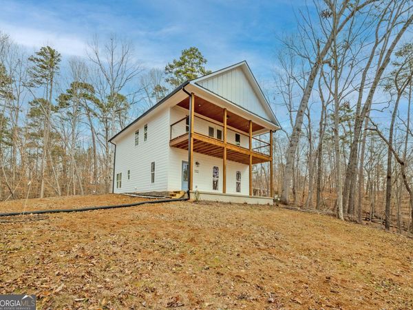 990 Rue Fleur De Lis, Lavonia, GA 30553