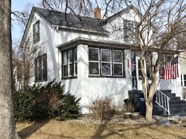 302 E Wynoka Street, Pierre, SD 57501