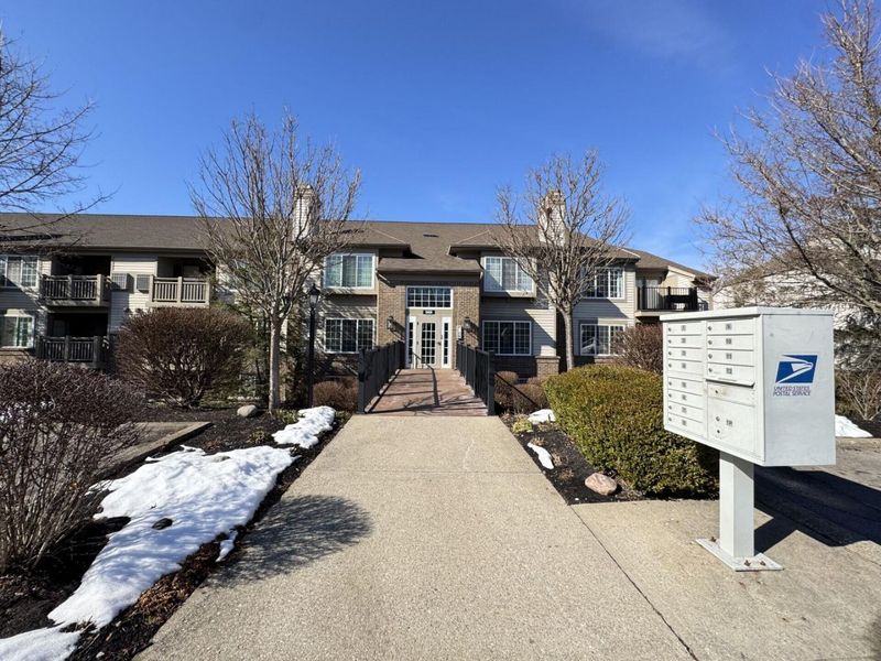 568 Cloverfield Lane, Unit 201, Fort Wright, KY 41011 Photo 2