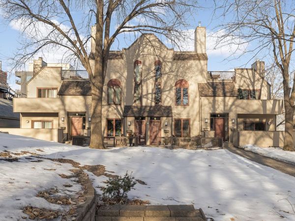 5 Irvine Park, Unit 5B, Saint Paul, MN 55102