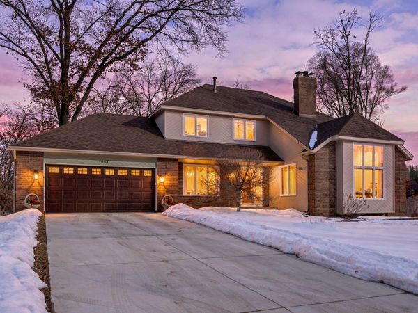 4687 Parkridge Drive, Eagan, MN 55123