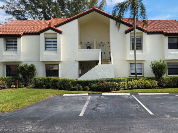 6043 Parkwalk Drive, Boynton Beach, FL 33472