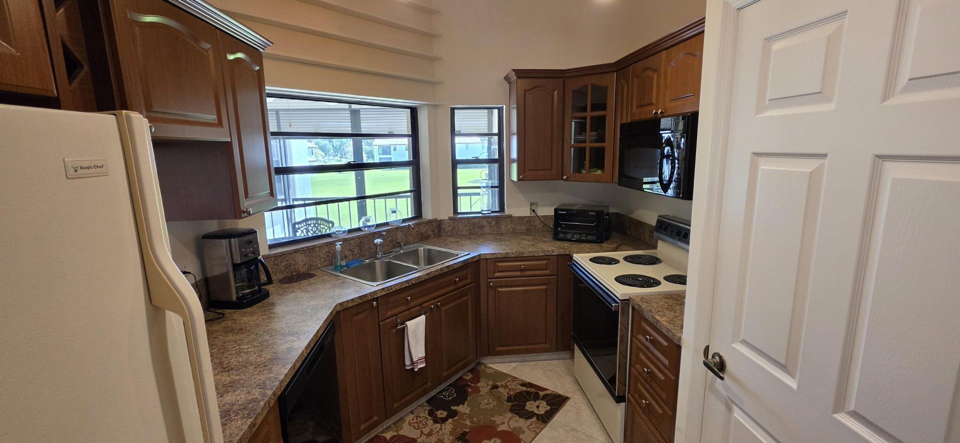 6043 Parkwalk Drive, Boynton Beach, FL 33472 Photo