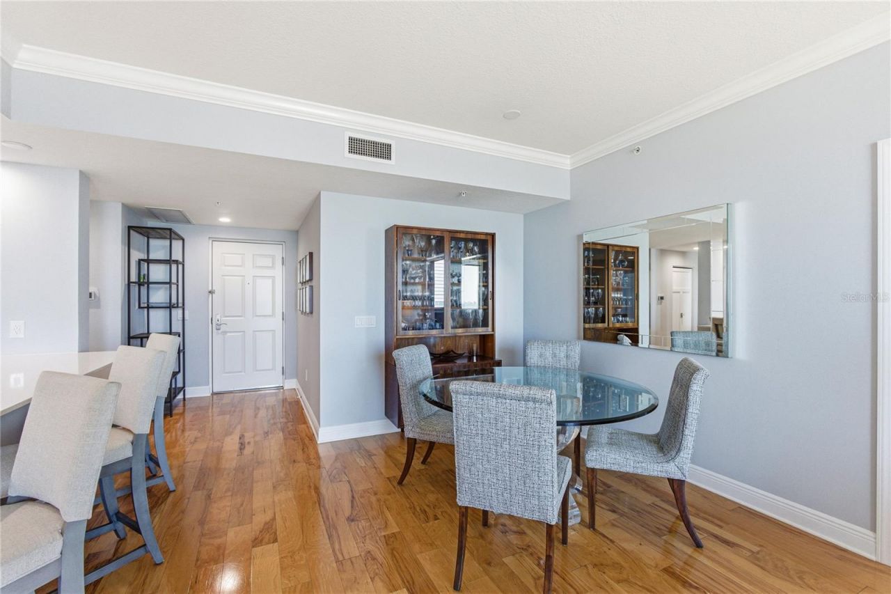 800 N Tamiami Trail, Unit 1203, Sarasota, FL 34236 Photo
