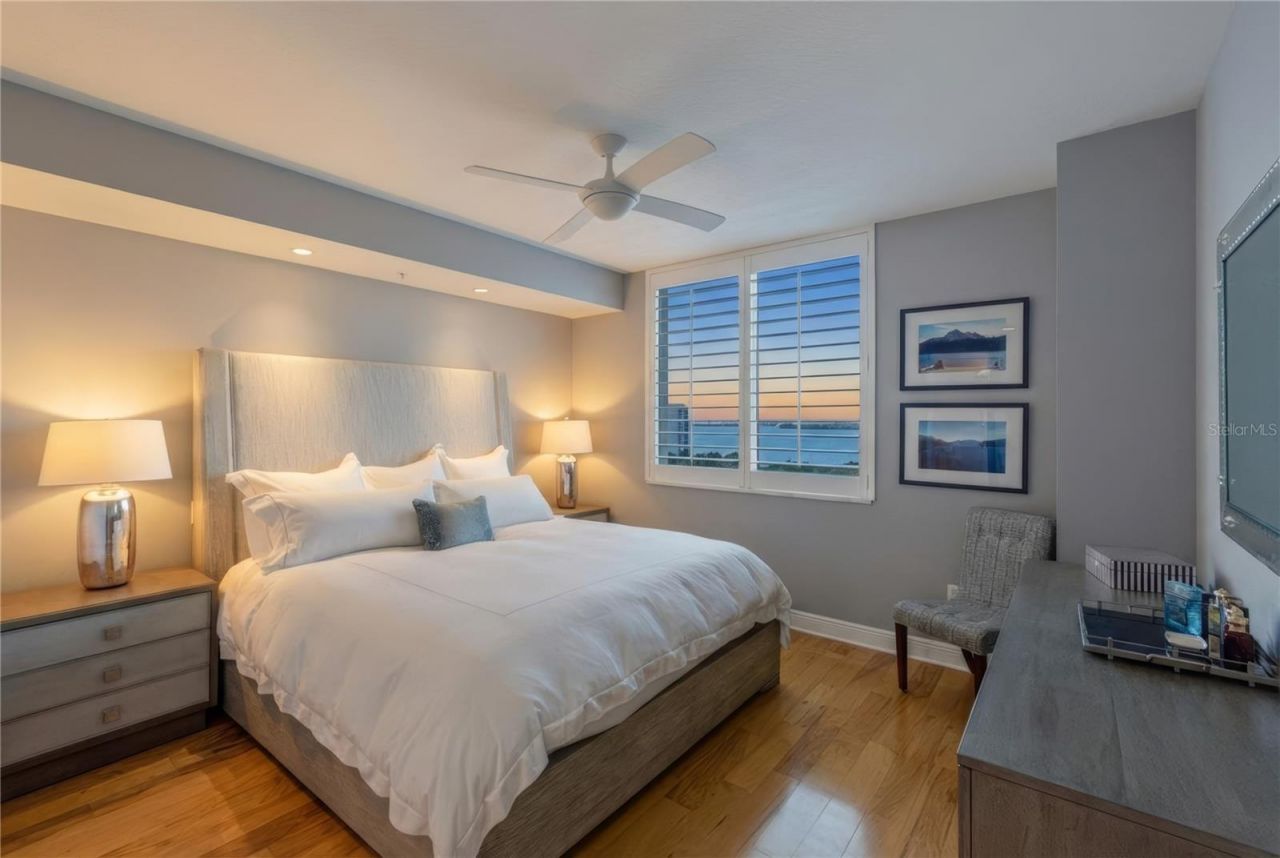 800 N Tamiami Trail, Unit 1203, Sarasota, FL 34236 Photo