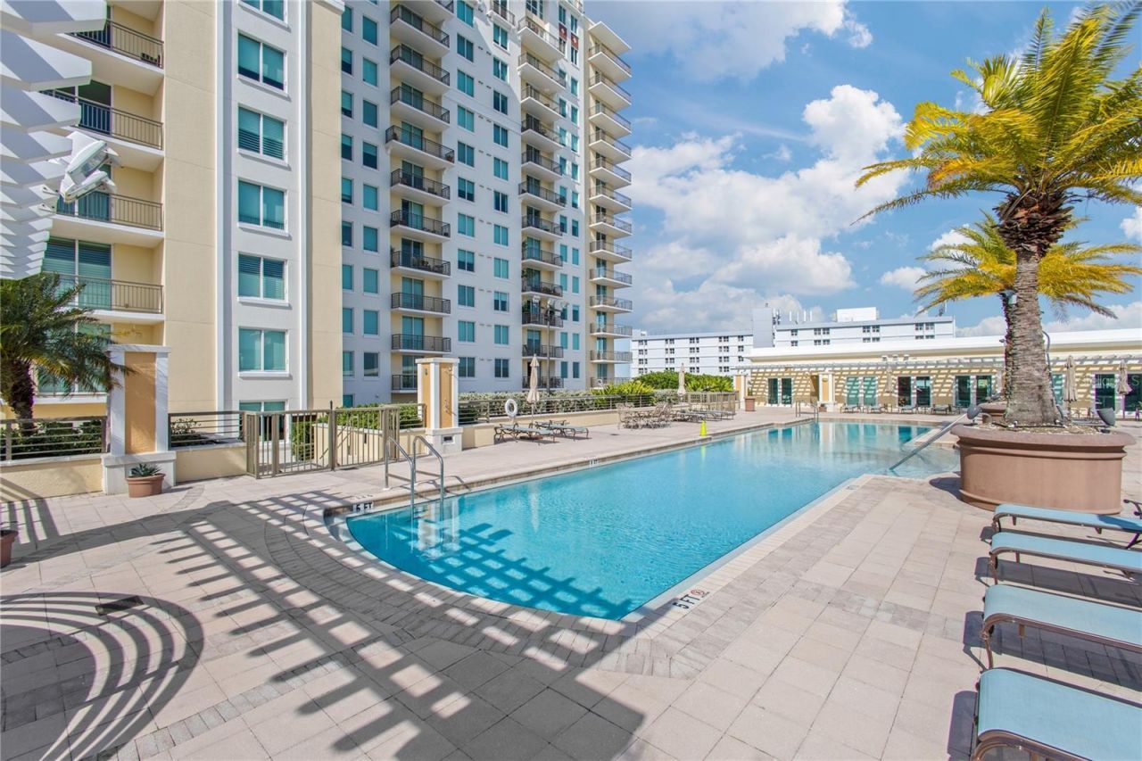800 N Tamiami Trail, Unit 1203, Sarasota, FL 34236 Photo