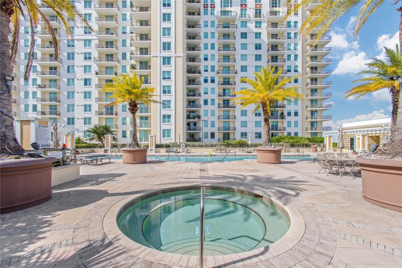 800 N Tamiami Trail, Unit 1203, Sarasota, FL 34236 Photo