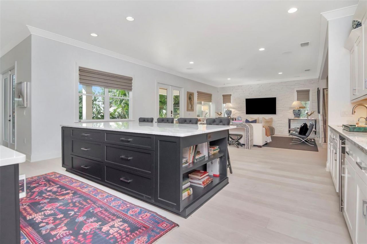 2501 S Dundee Street, Tampa, FL 33629 Photo