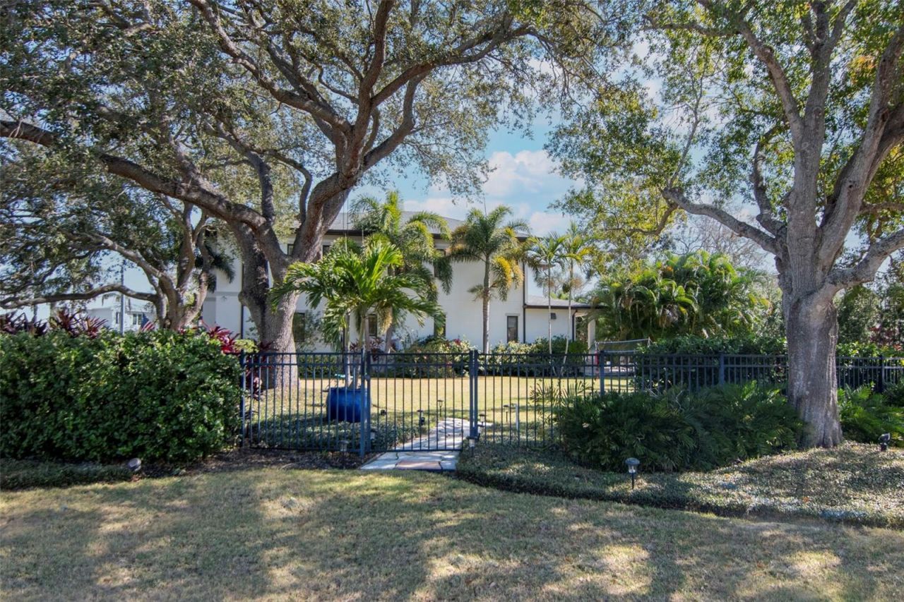 2501 S Dundee Street, Tampa, FL 33629 Photo