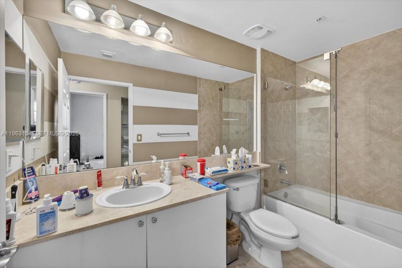 233 S Federal Hwy, Unit 202, Boca Raton, FL 33432 Photo