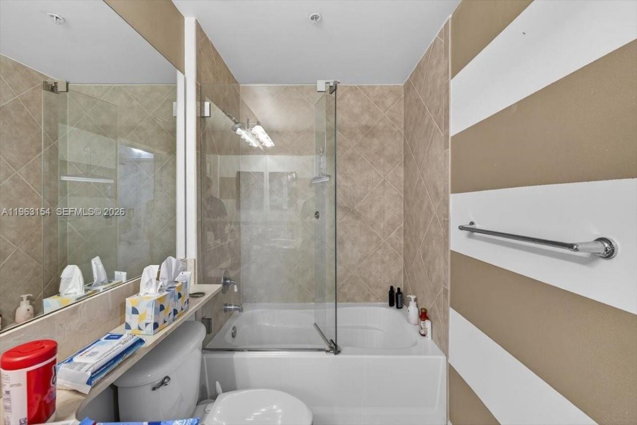 233 S Federal Hwy, Unit 202, Boca Raton, FL 33432 Photo