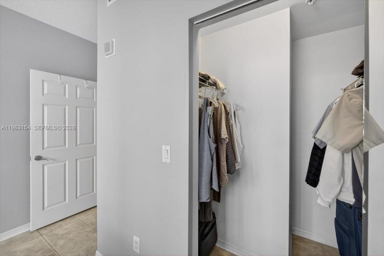 233 S Federal Hwy, Unit 202, Boca Raton, FL 33432 Photo