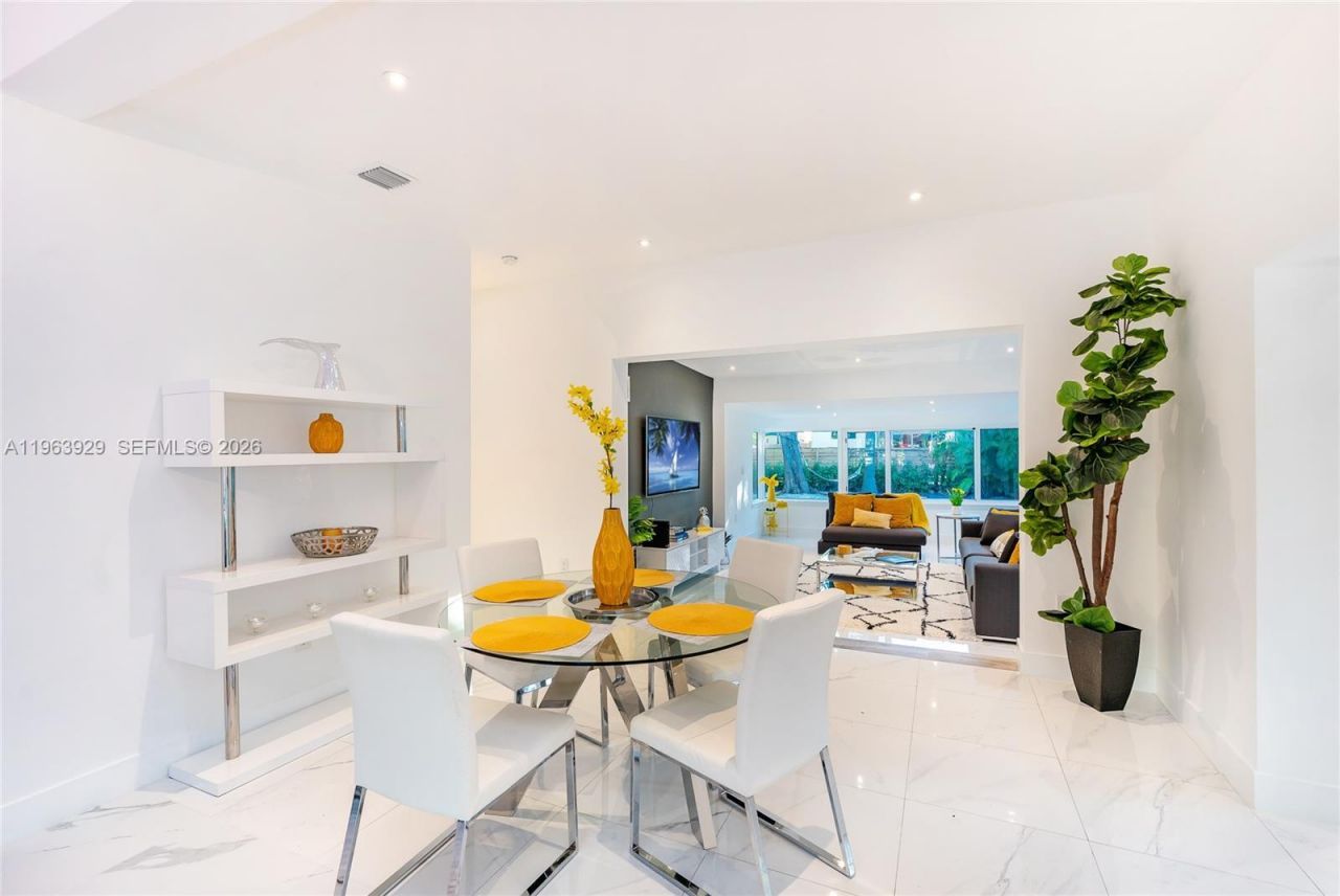 770 NE 77th St, Miami, FL 33138 Photo