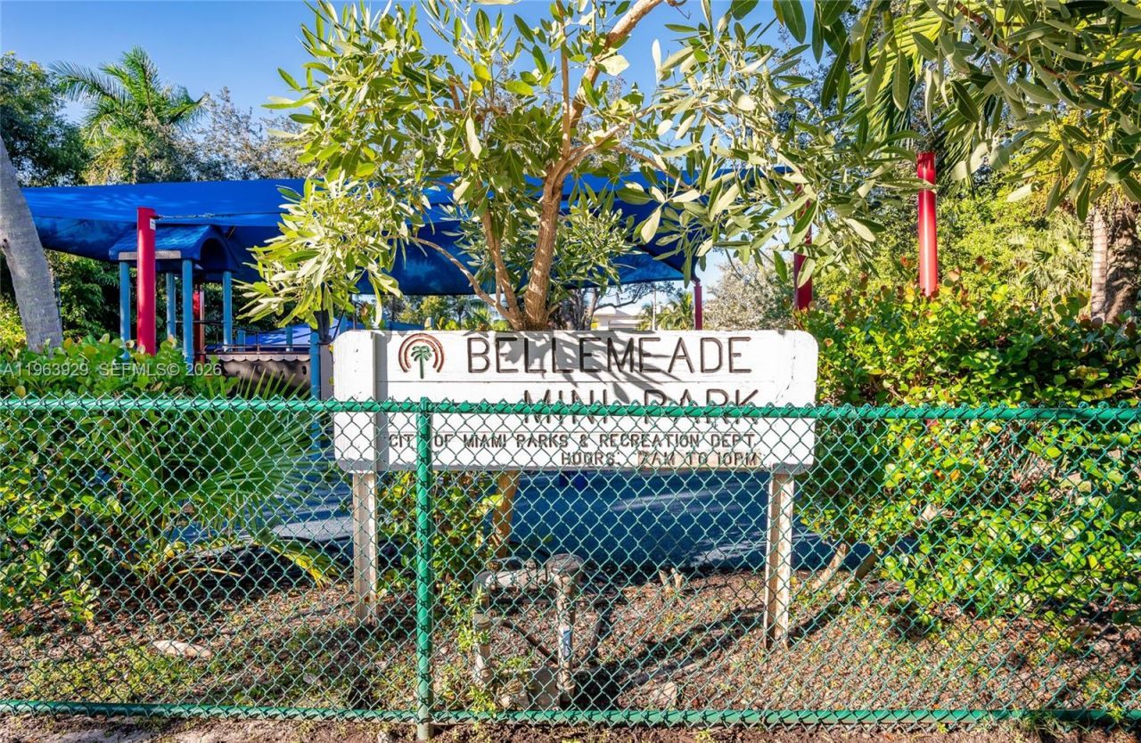 770 NE 77th St, Miami, FL 33138 Photo