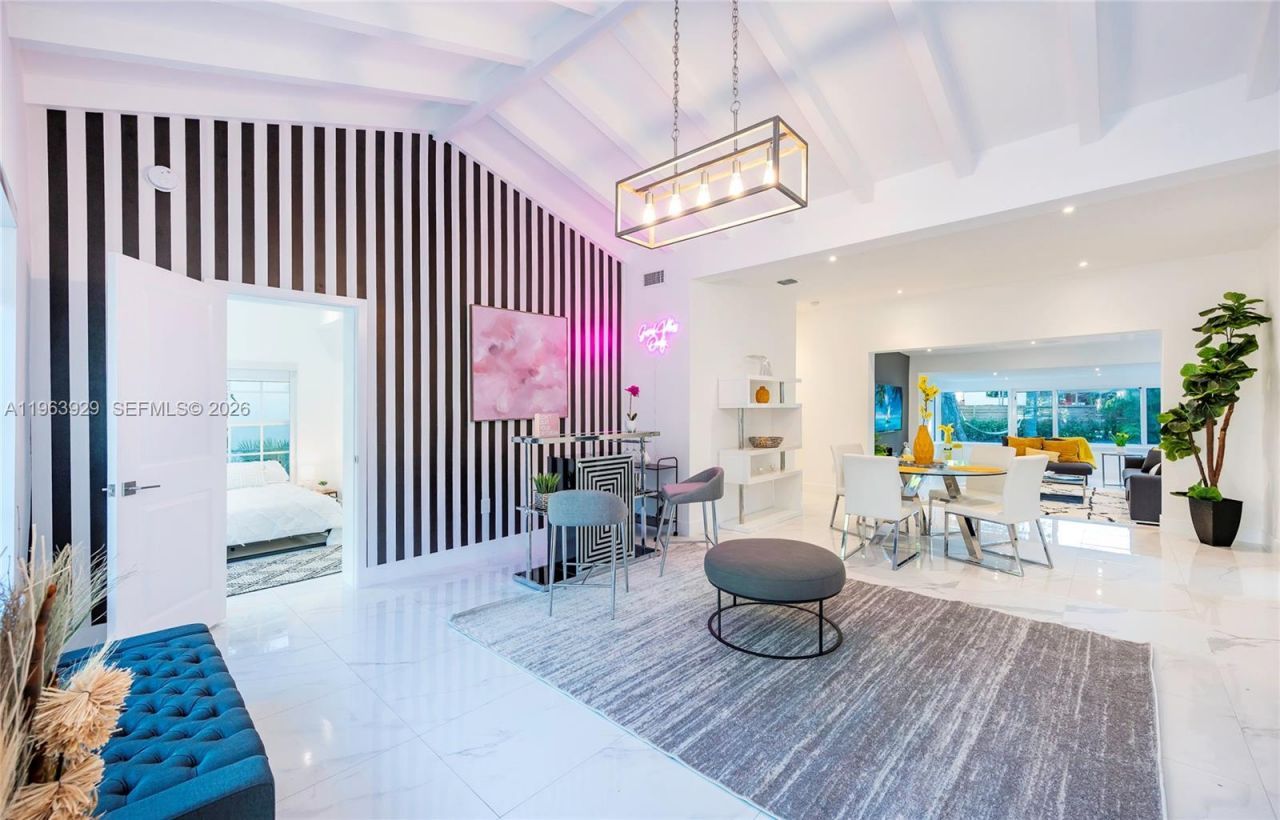 770 NE 77th St, Miami, FL 33138 Photo