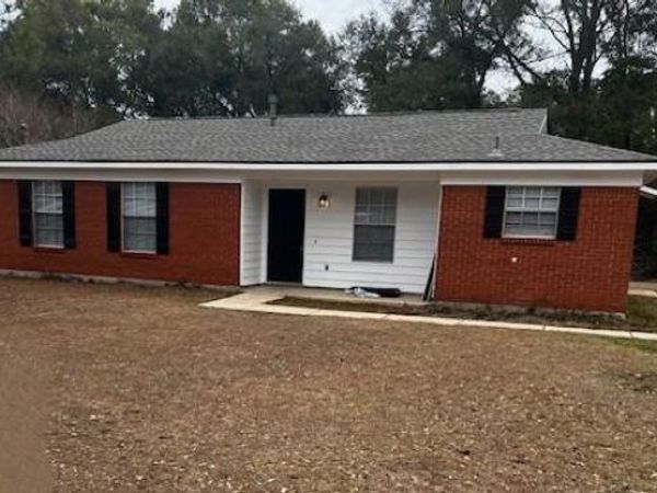 2056 Mesa Drive, Semmes, AL 36575