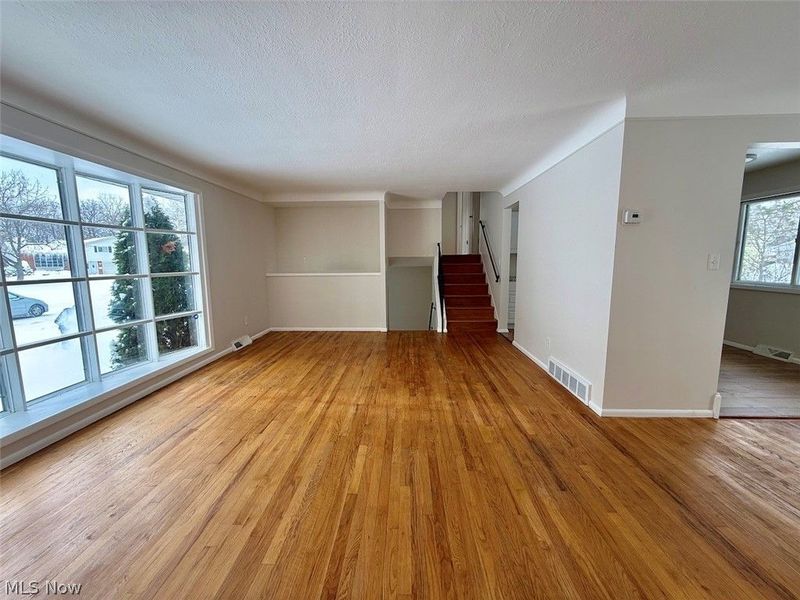 13810 Martin Drive, Cleveland, OH 44125 Photo 11