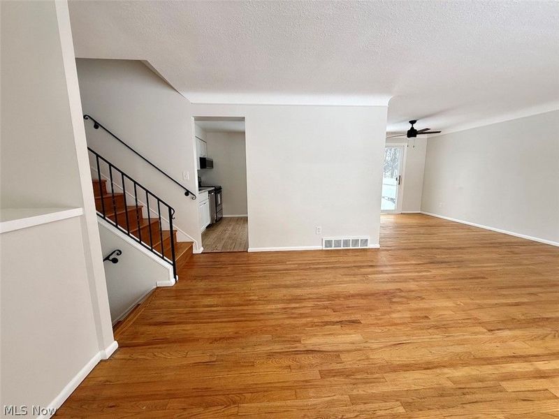 13810 Martin Drive, Cleveland, OH 44125 Photo 6