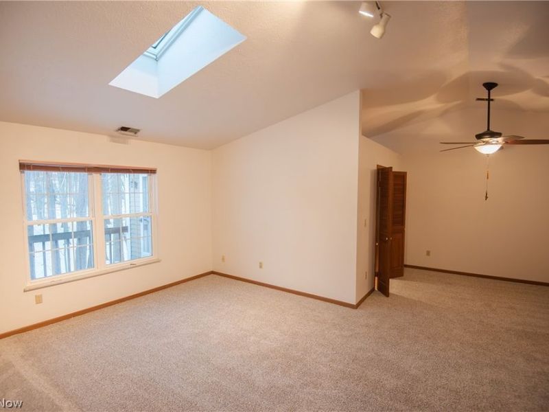 1327 Fox Run Drive, Youngstown, OH 44512 Photo 22