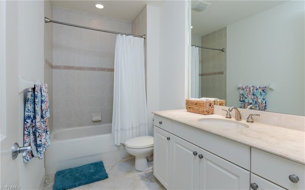 2090 W First St, Unit J2510, Fort Myers, FL 33901 Photo