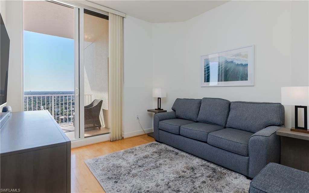 2090 W First St, Unit J2510, Fort Myers, FL 33901 Photo