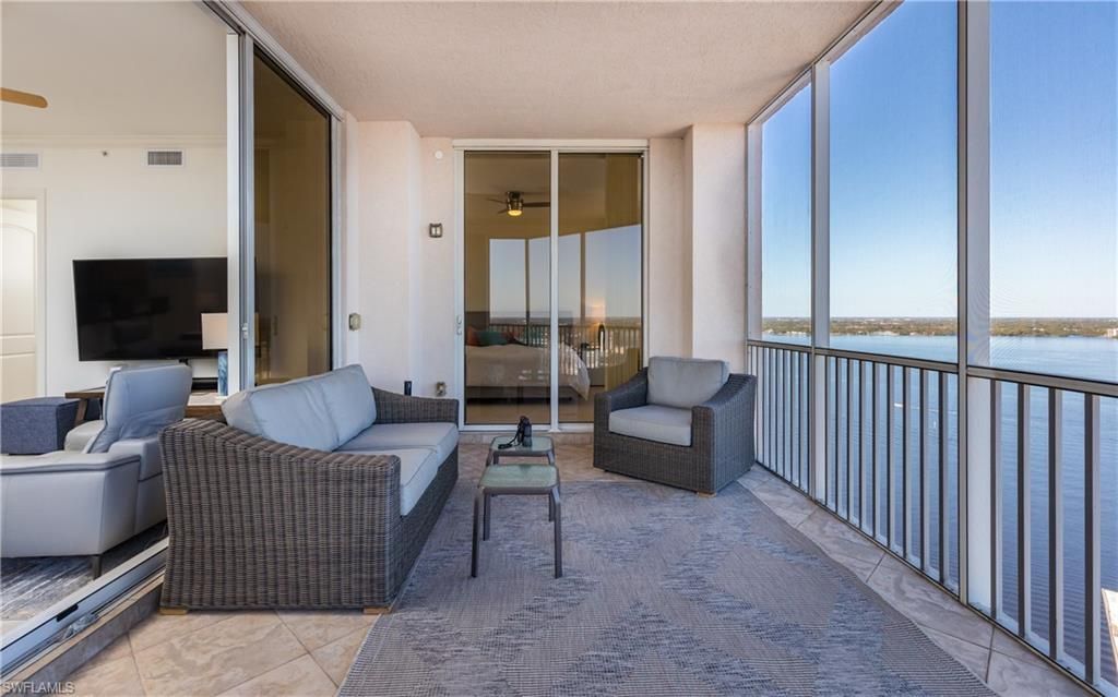 2090 W First St, Unit J2510, Fort Myers, FL 33901 Photo