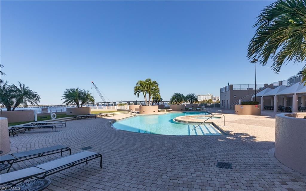 2090 W First St, Unit J2510, Fort Myers, FL 33901 Photo