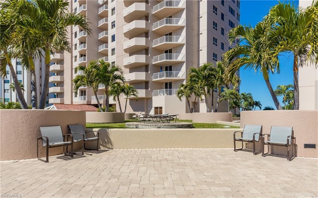 2090 W First St, Unit J2510, Fort Myers, FL 33901 Photo