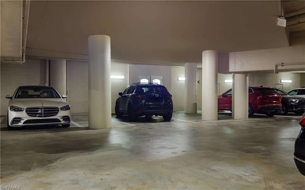 2090 W First St, Unit J2510, Fort Myers, FL 33901 Photo