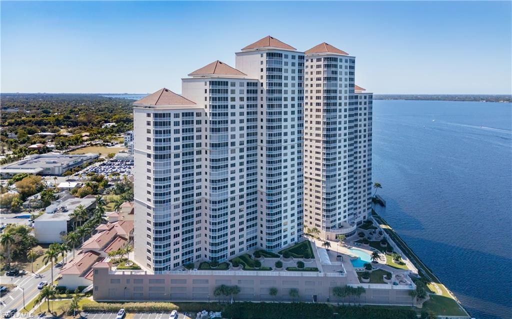 2090 W First St, Unit J2510, Fort Myers, FL 33901 Photo