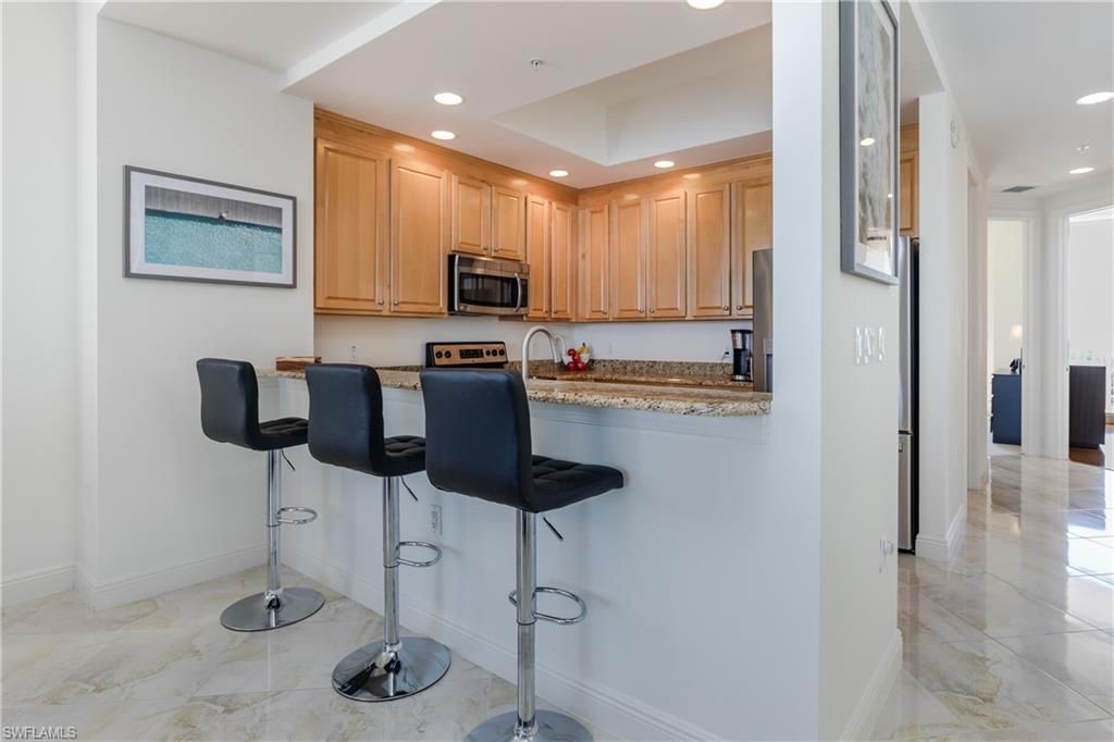 2090 W First St, Unit J2510, Fort Myers, FL 33901 Photo