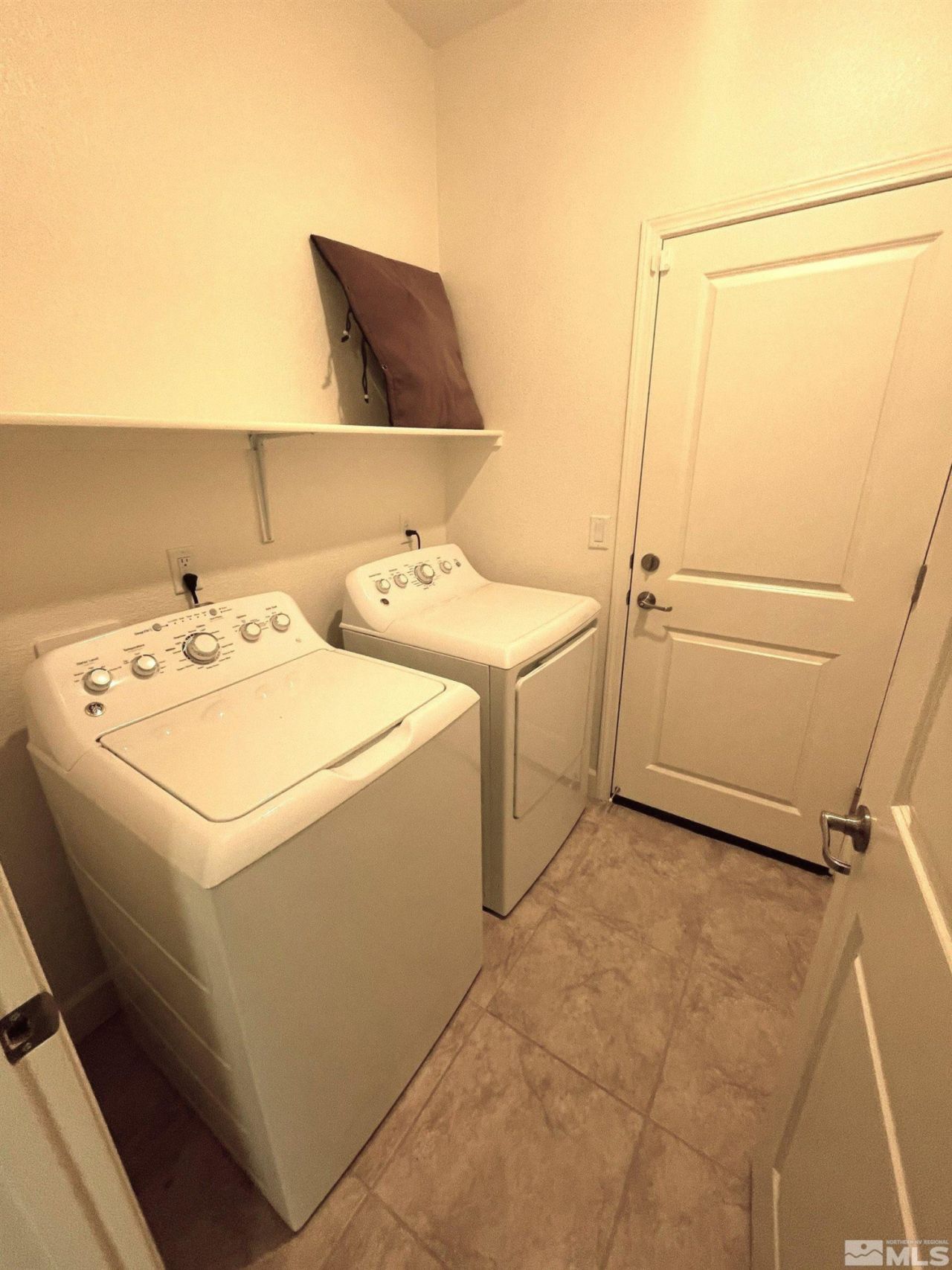 7255 Rutherford Drive, Reno, NV 89506 Photo