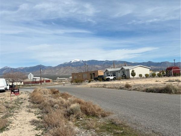 1680 Kearney Street , Pahrump, NV 89048