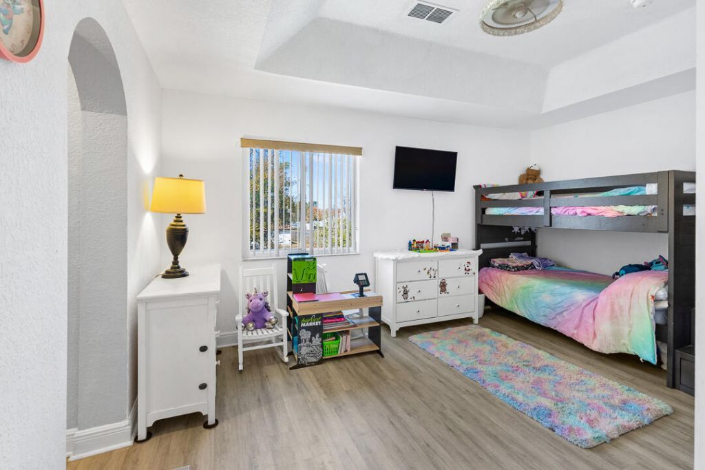 677 NW Marion Avenue, Port Saint Lucie, FL 34983 Photo