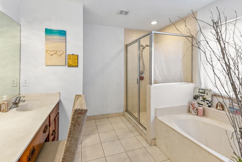 677 NW Marion Avenue, Port Saint Lucie, FL 34983 Photo