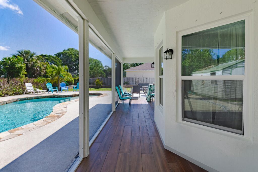 677 NW Marion Avenue, Port Saint Lucie, FL 34983 Photo