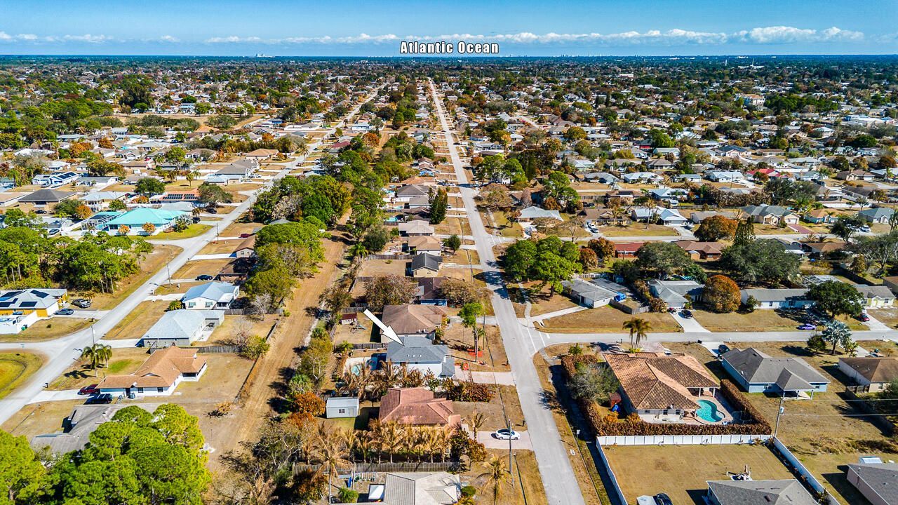 677 NW Marion Avenue, Port Saint Lucie, FL 34983 Photo