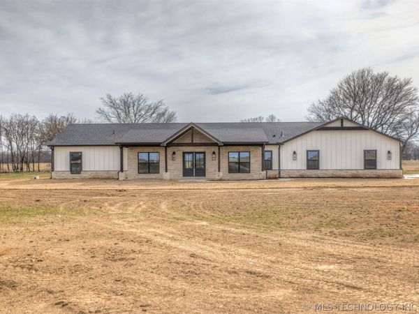 36870 E 186th Street S, Porter, OK 74458