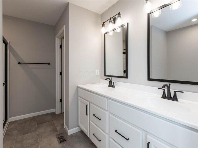 8237 Sycamore Hollow Drive, Pickerington, OH 43147 Photo 28
