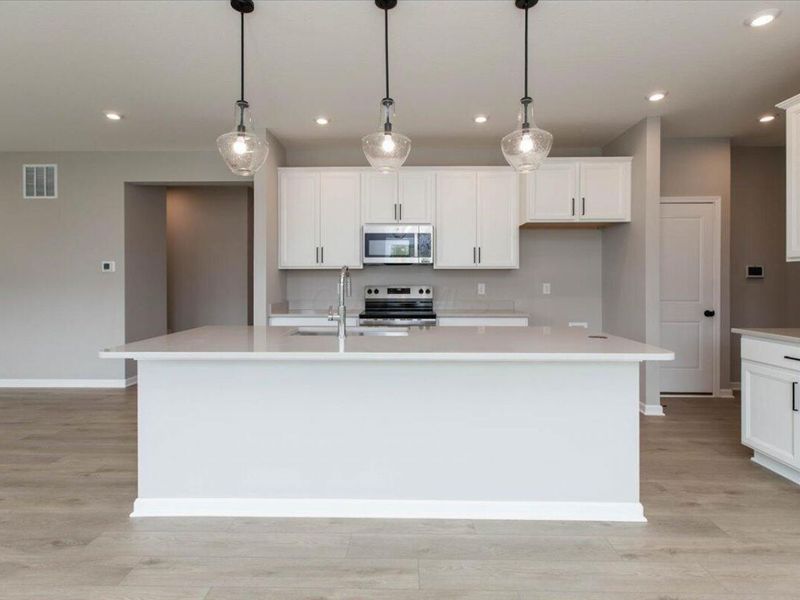 8237 Sycamore Hollow Drive, Pickerington, OH 43147 Photo 6